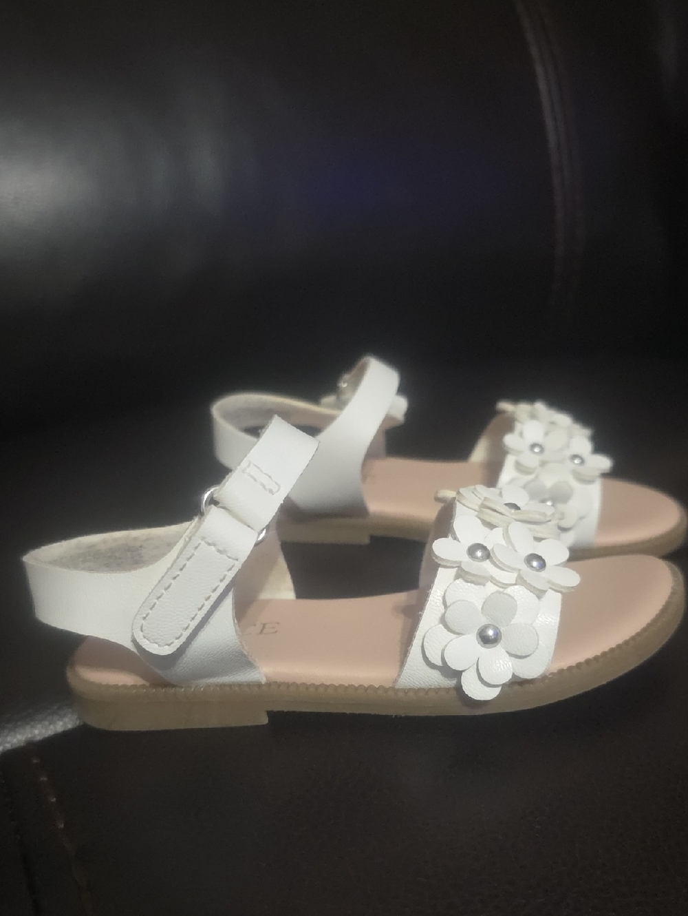Toddler Girl White Floral Strap Sandals